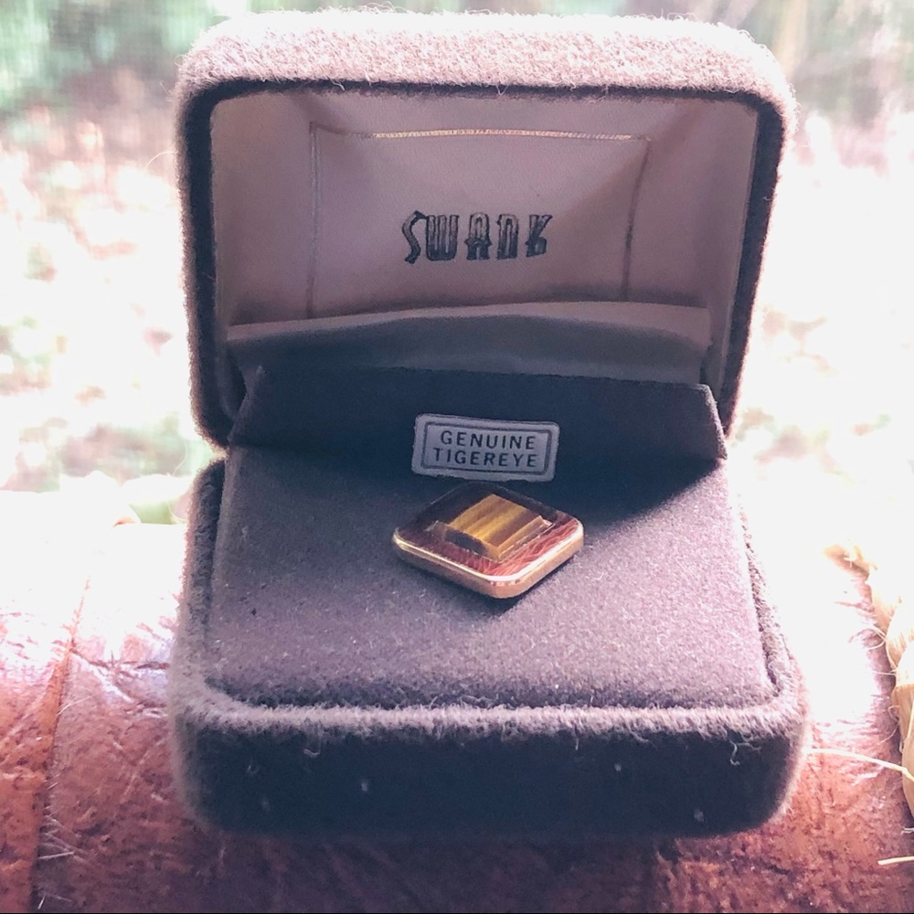 Vintage Swank genuine tigers eye tie pin with chain NIB